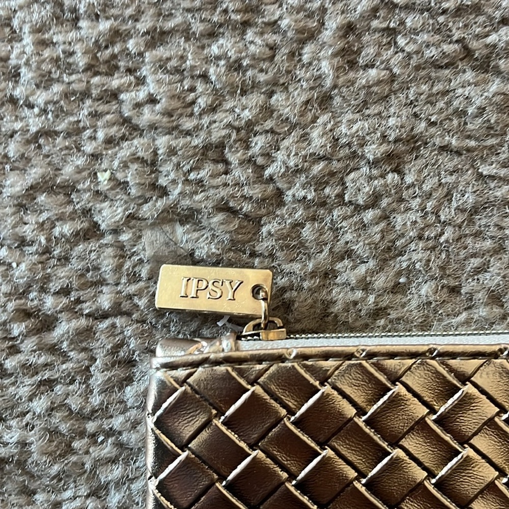 Ipsy Rose Gold Woven Cosmetic Bag - Picture 2 of 2